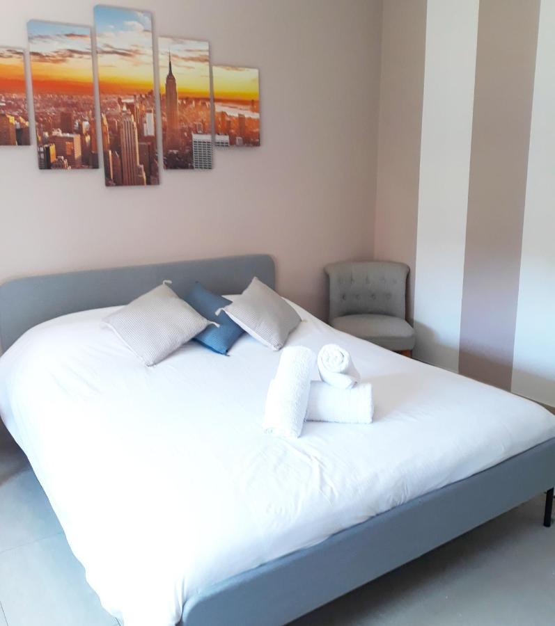Stanza Vacanza Confortevole In Appartamento Ad Un Passo Dal Mare ヴァッレクロージア エクステリア 写真